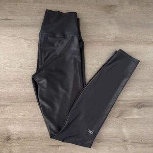 alo Women’s 7/8 High Waist Airlift Legging Color-Anthracite Medium athletic